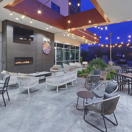 Hilton Garden Inn Chandler Downtown Exteriör bild