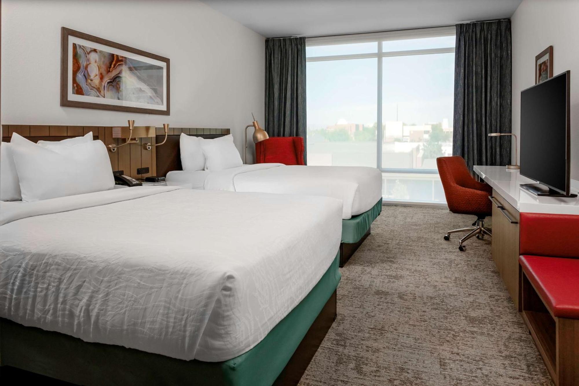 Hilton Garden Inn Chandler Downtown Exteriör bild